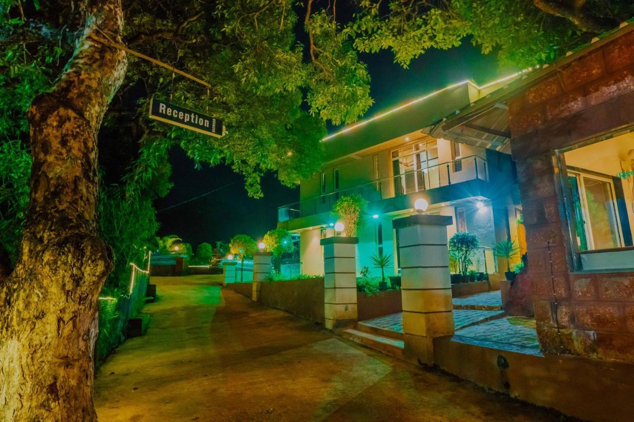 Hotel The Oak Woods Mahābaleshwar Exteriér fotografie